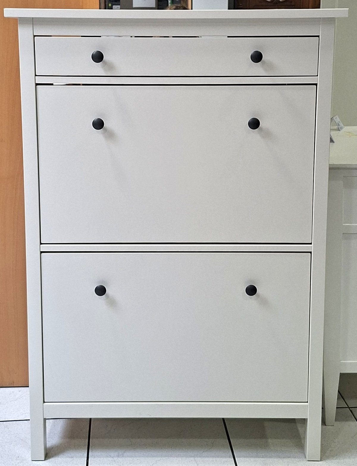 Armoire à chaussures